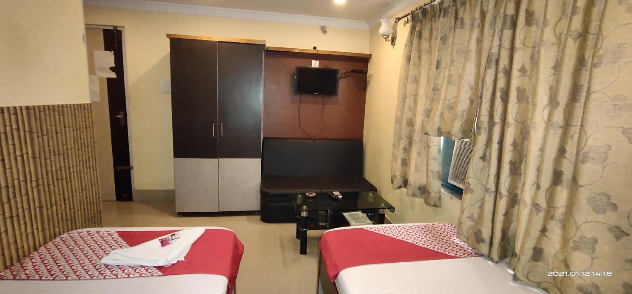 Hotel Royal Residency Силигури Экстерьер фото